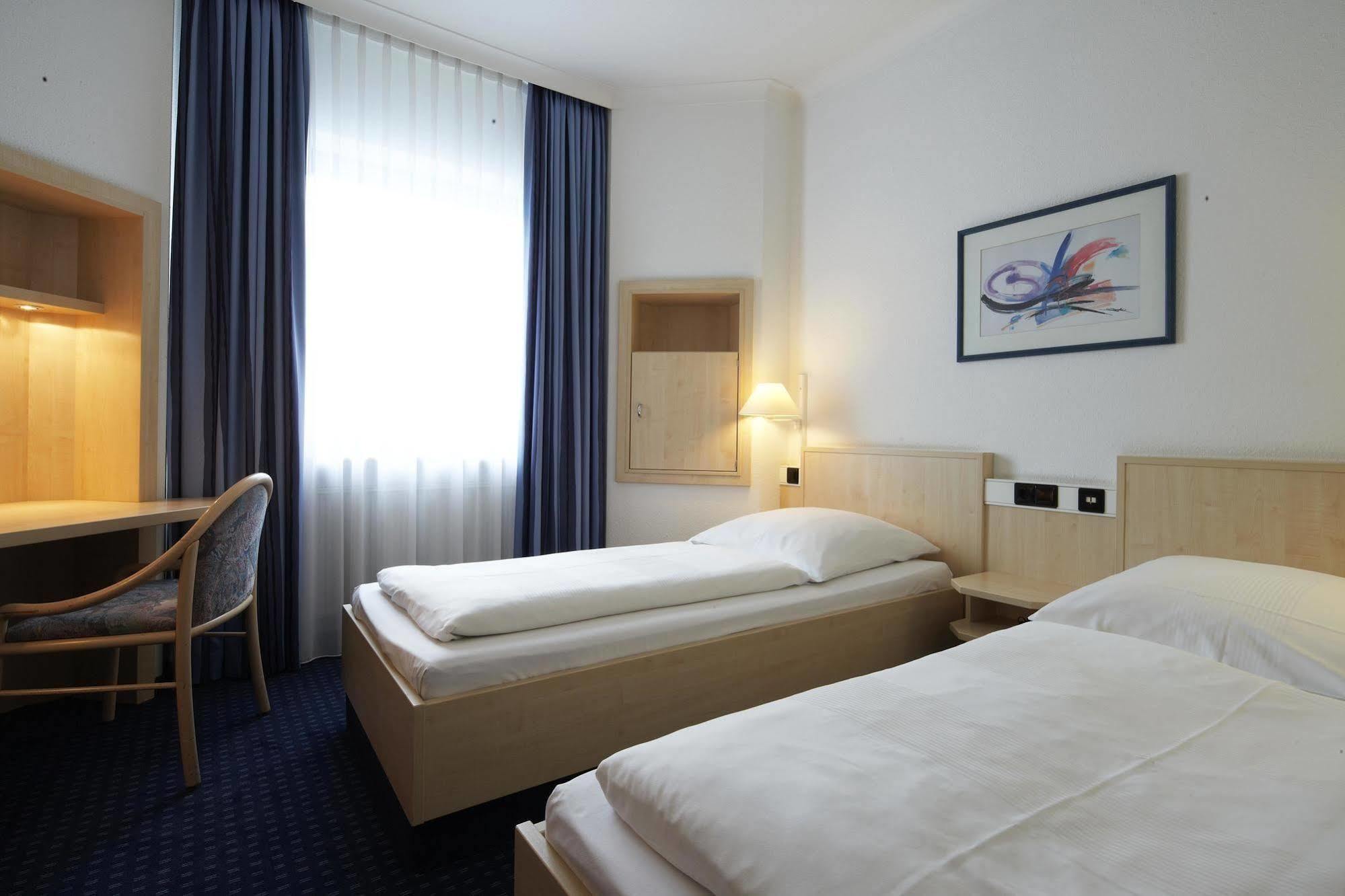 Rugs Hotel Augsburg City Exterior photo